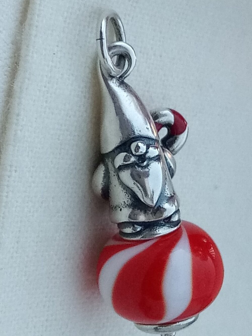 James Avery Retired Enamel Christmas Gnome Glass Art Charm new with tags - Picture 5 of 5